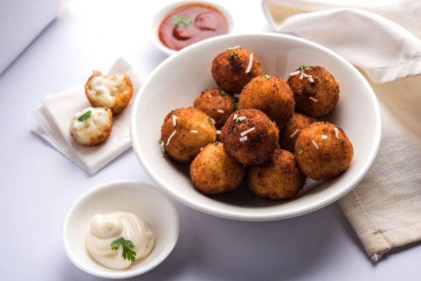 How to Make Cheesy Potato Balls